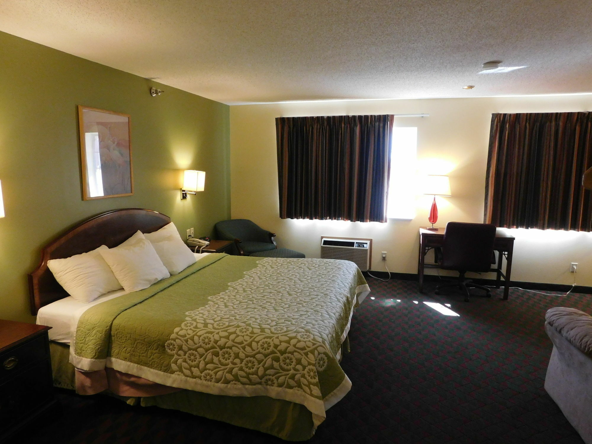 Days Inn By Wyndham Lexington Ne Экстерьер фото