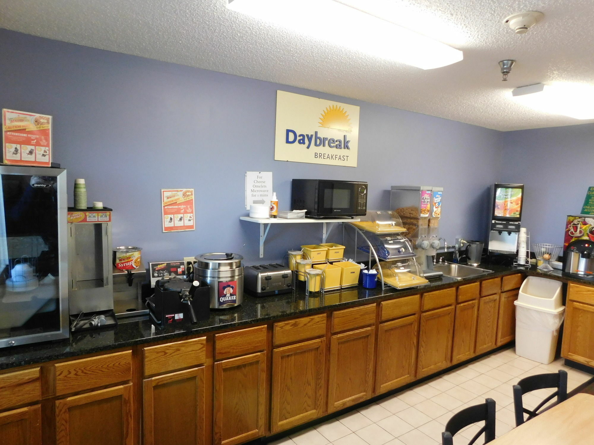 Days Inn By Wyndham Lexington Ne Экстерьер фото